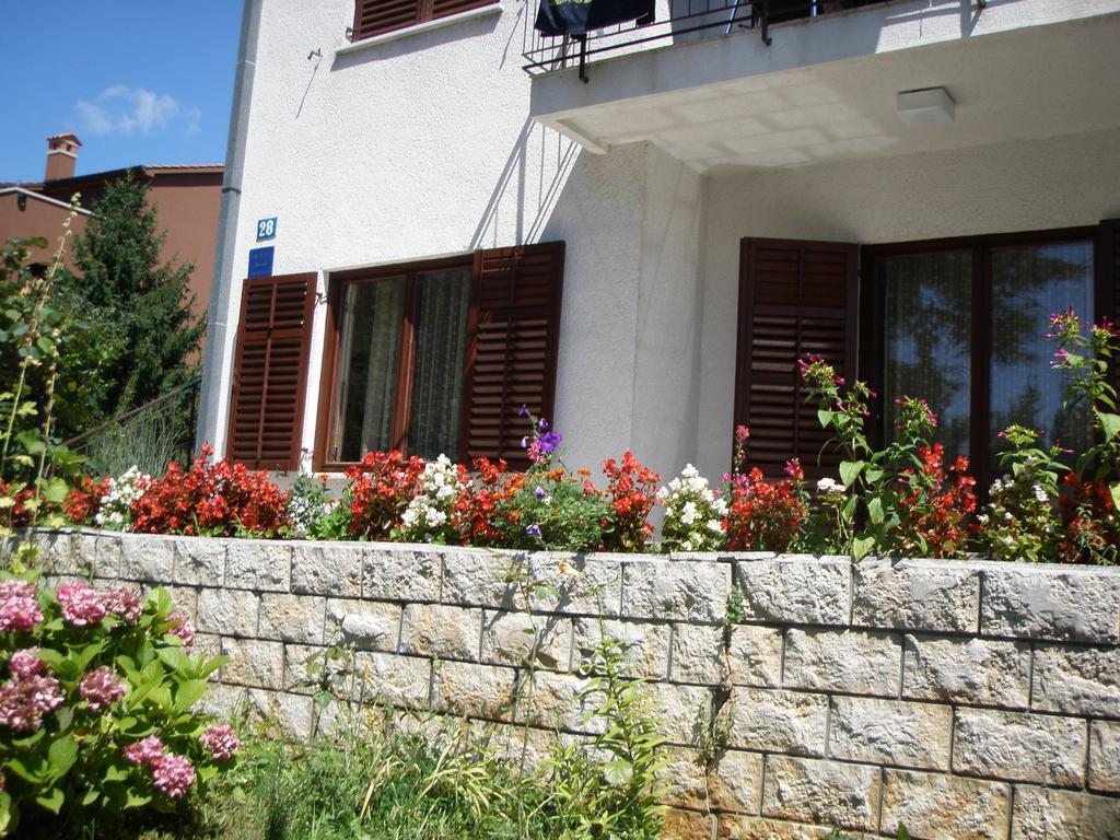 Apartments Katja Porec Esterno foto