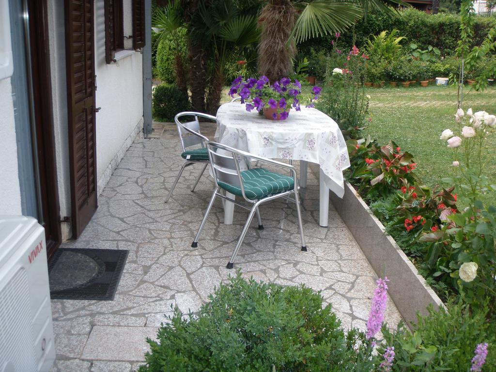 Apartments Katja Porec Esterno foto