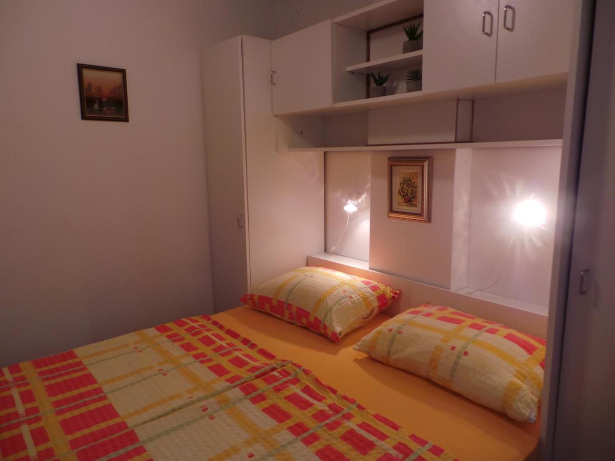 Apartments Katja Porec Esterno foto